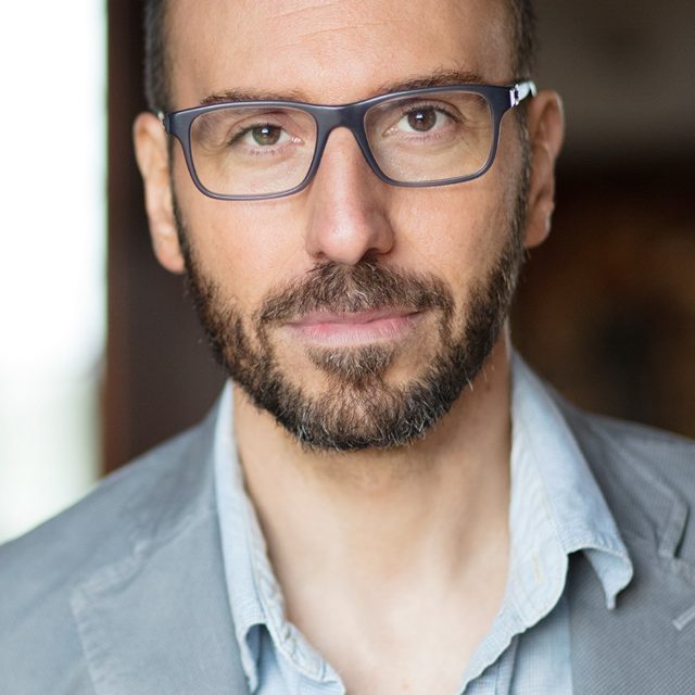 ROBERTO CACCAVO 8908