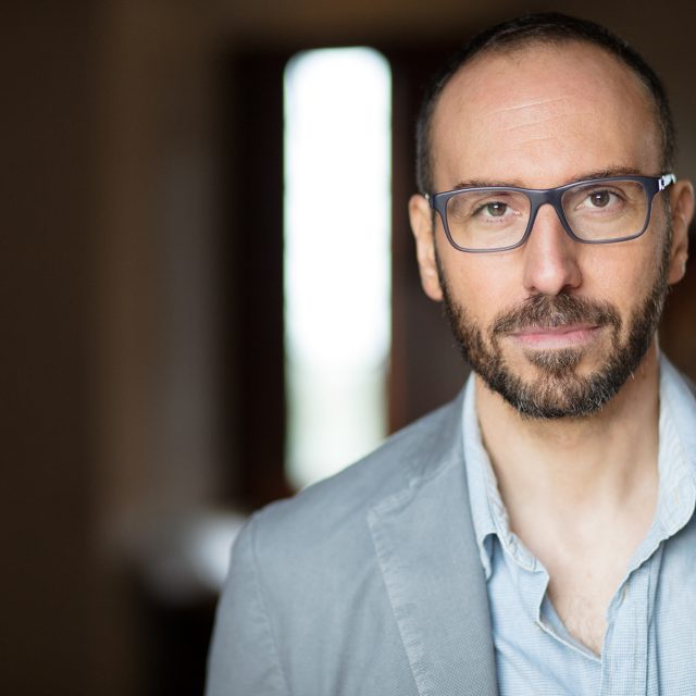 ROBERTO CACCAVO 8909