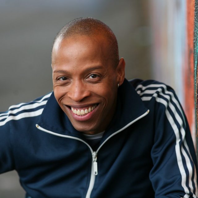 RUSSELL RUSSELL 90015