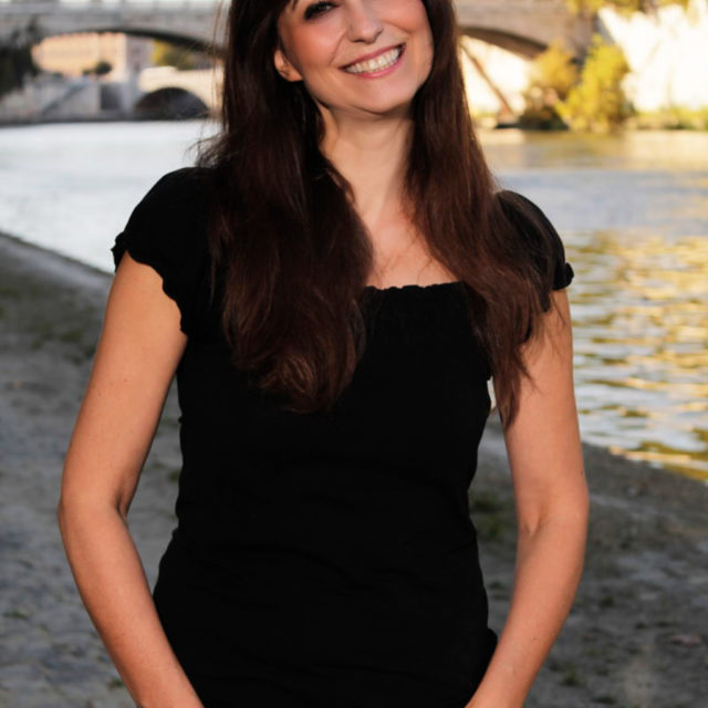 FATIMA LUCARINI 8001