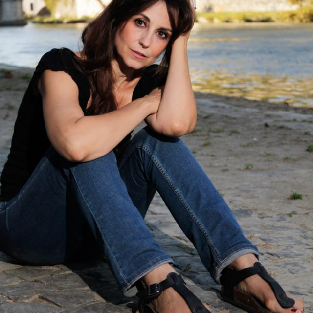 FATIMA LUCARINI 8005