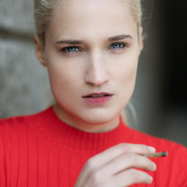 PAVLINA HOLUBOVA 9012