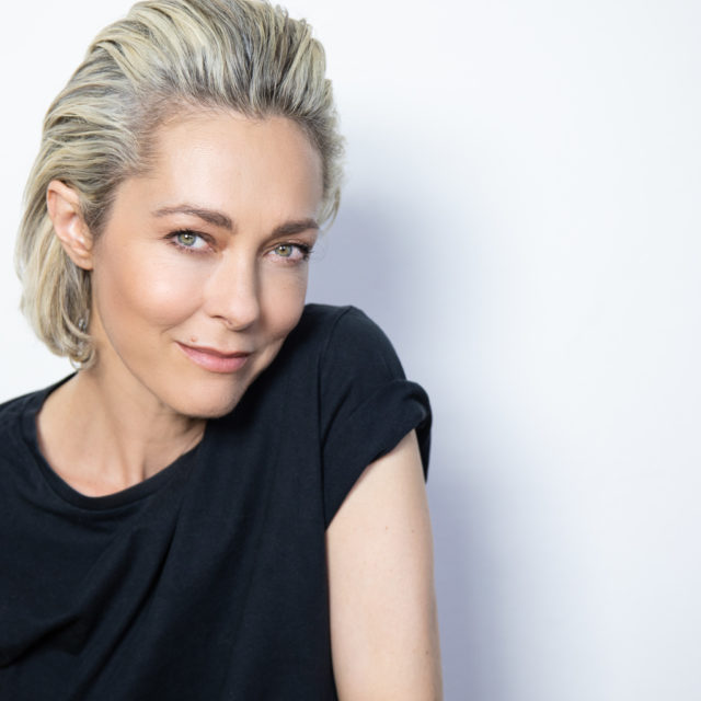 DEANNA ORIENTI 7402_