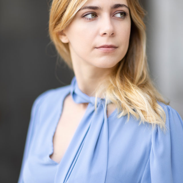 ROBERTA AZZARONE 7004