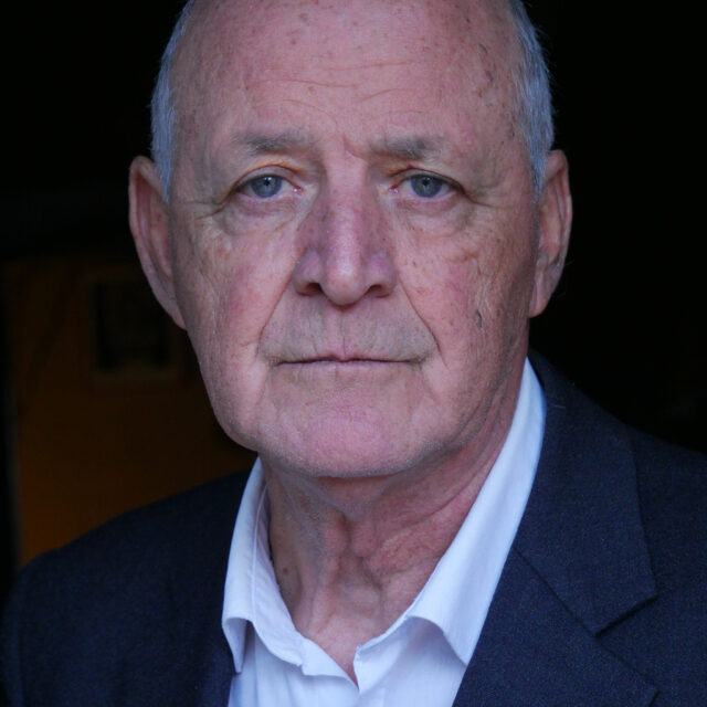 PhotoELF Edits:
2024:11:24 --- Batch JPG Compressed YUV444 EXIF 100 %